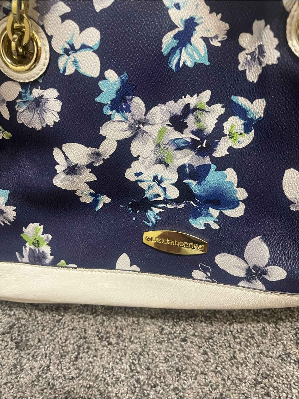 Liz Claiborne Navy Floral Shoulder Bag with White Trim and Gold Hardware - Picture 2 of 6